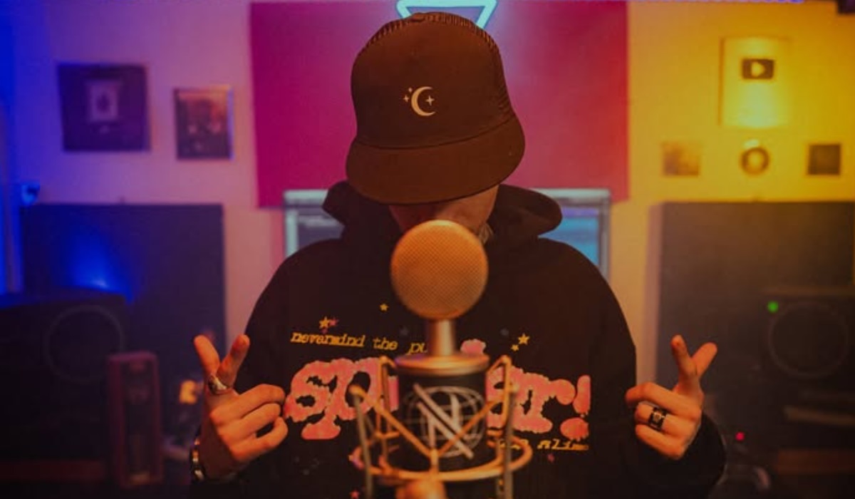 Con un futuro incierto, Tosk y Hawaii esperan salir pronto de prisión. El representante de los artistas, 'Swgar', proporcionó detalles sobre su estado tras la detención.