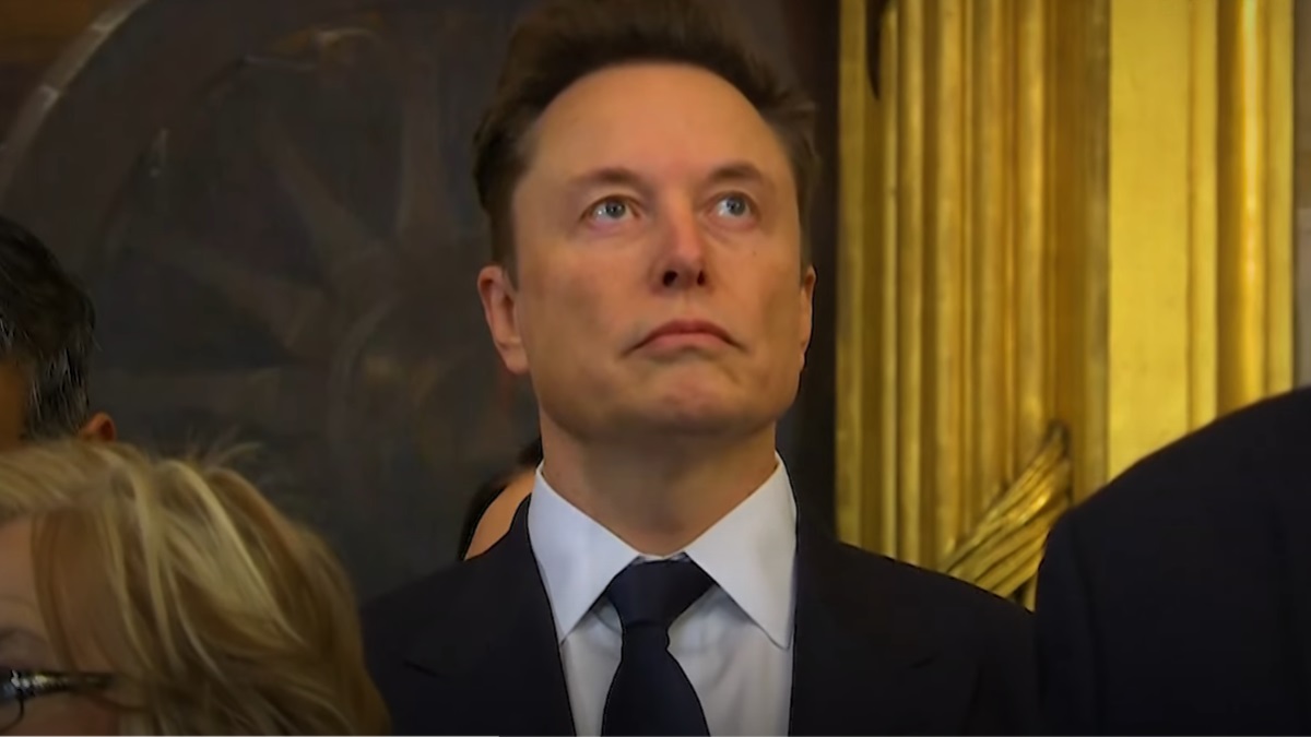 Según Musk, el autoaprendizaje podría ser clave para el futuro de la IA, pero también presenta riesgos para la calidad de los modelos.