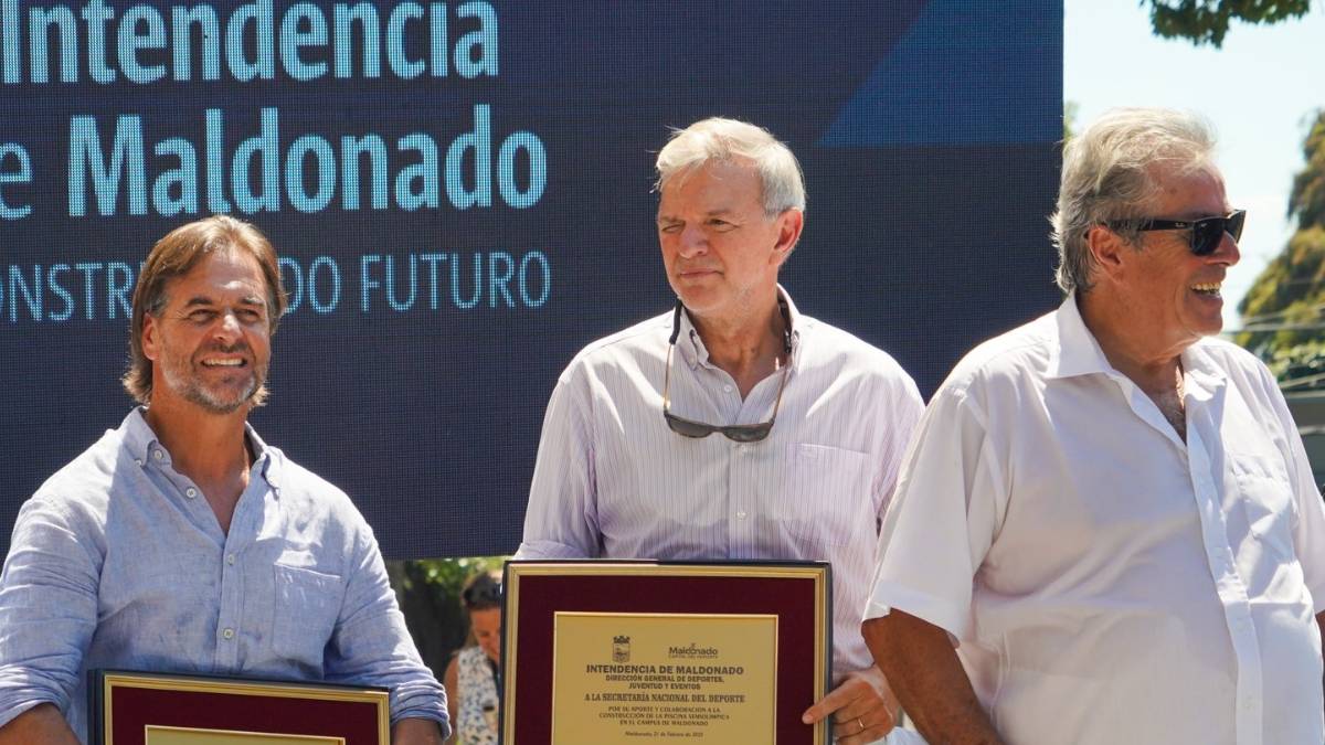 Este tipo de licitaciones abreviadas están permitidas en Uruguay para contrataciones menores, pero su uso en contextos políticamente sensibles suele ser objeto de escrutinio.