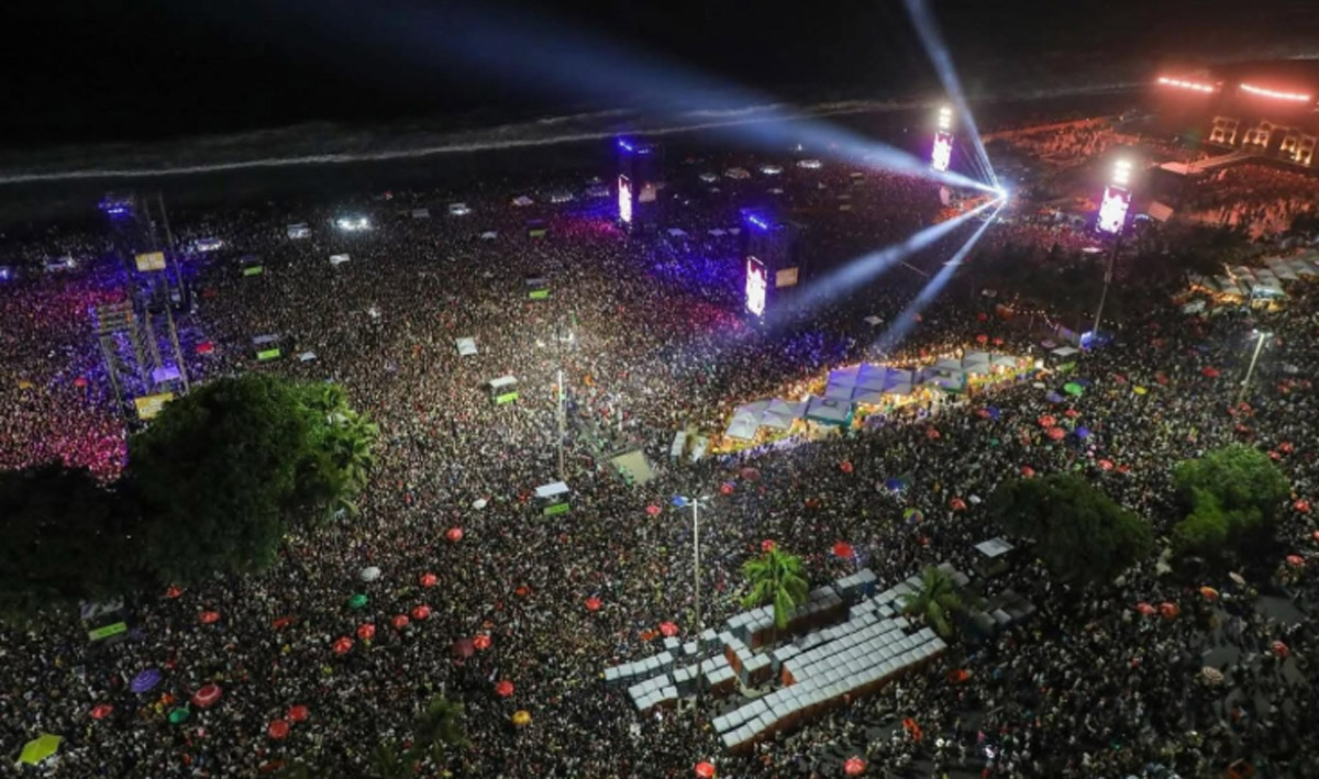 Megaconcierto de Lady Gaga en la paya de Copacabana, Rio de Janeiro.