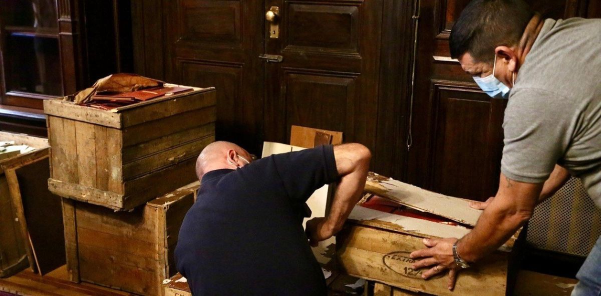 Los documentos, que datan de la época del nazismo, estaban en cajas de madera