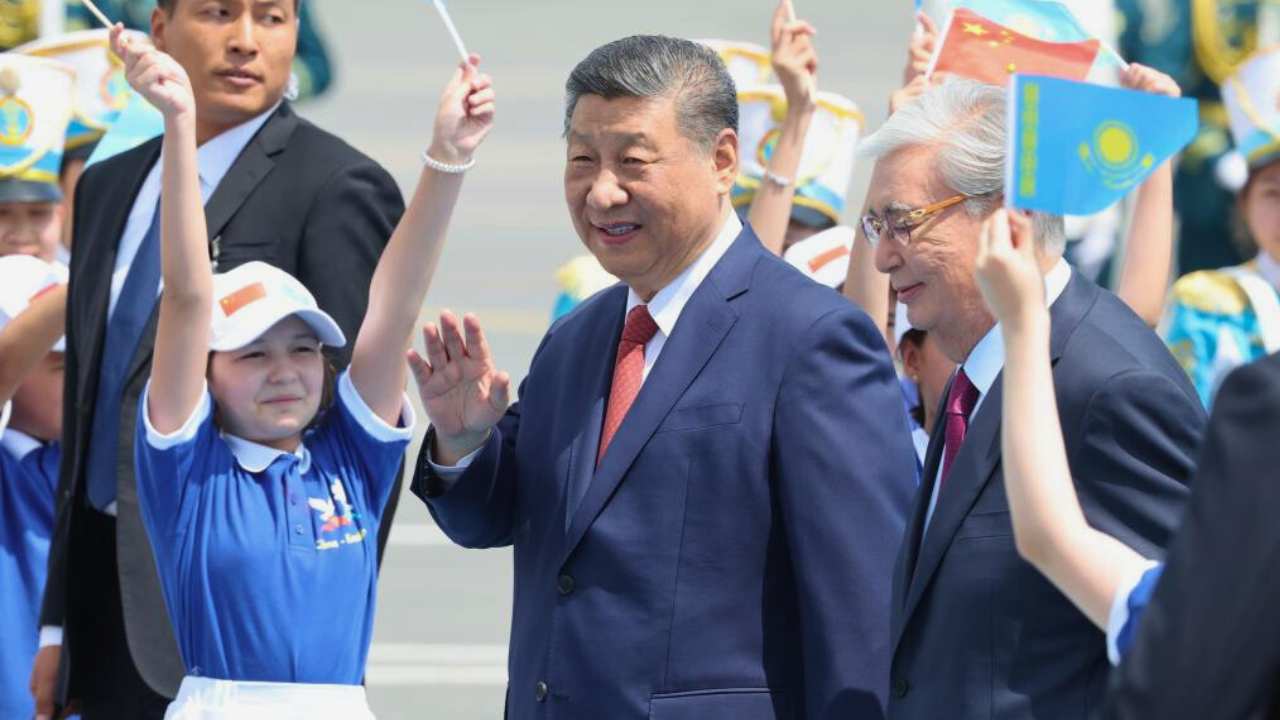 El presidente chino, Xi Jinping, visita Astaná, Kazajistán, para asistir a la II Cumbre China-Asia Central. Foto cortesía de Xinhua