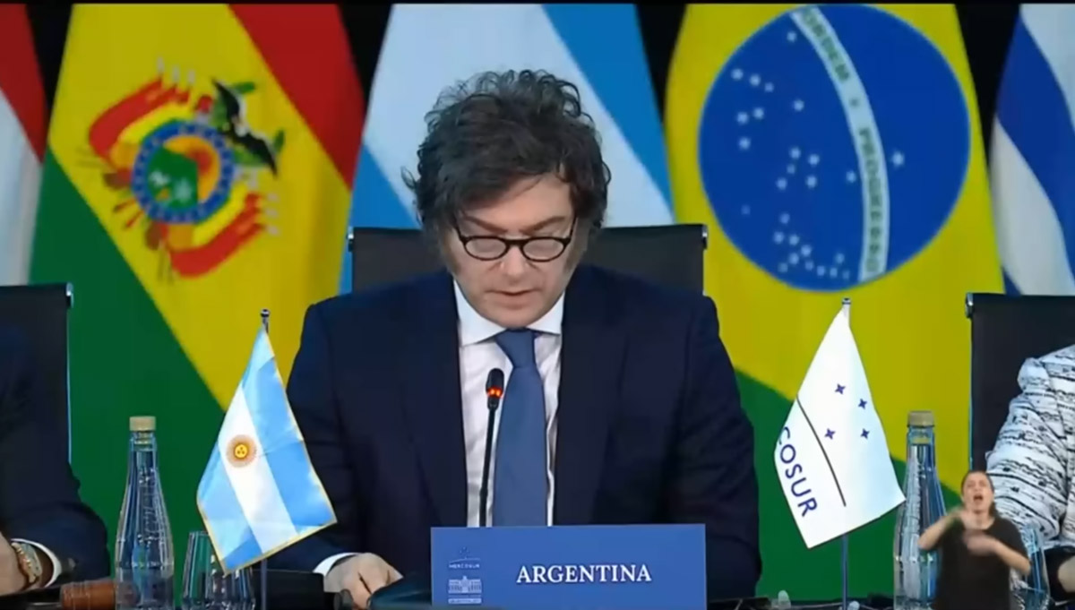 El presidente argentino Javier Milei durante su discurso en la reunión de paises del MERCOSUR.