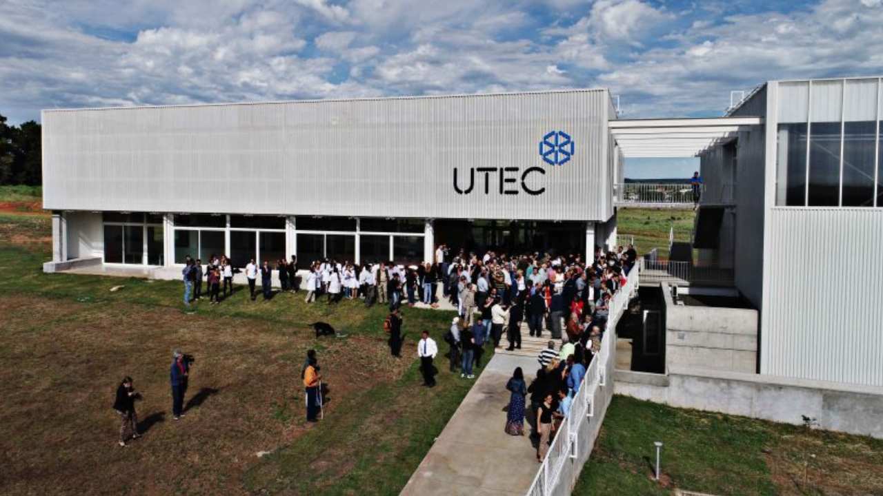 Edificio de la UTEC en Rivera