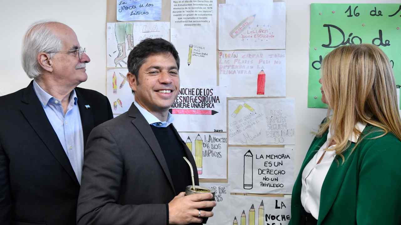 Axel Kicillof acusa a Milei de dañar a la provincia y al país con políticas dañinas y recortes sociales