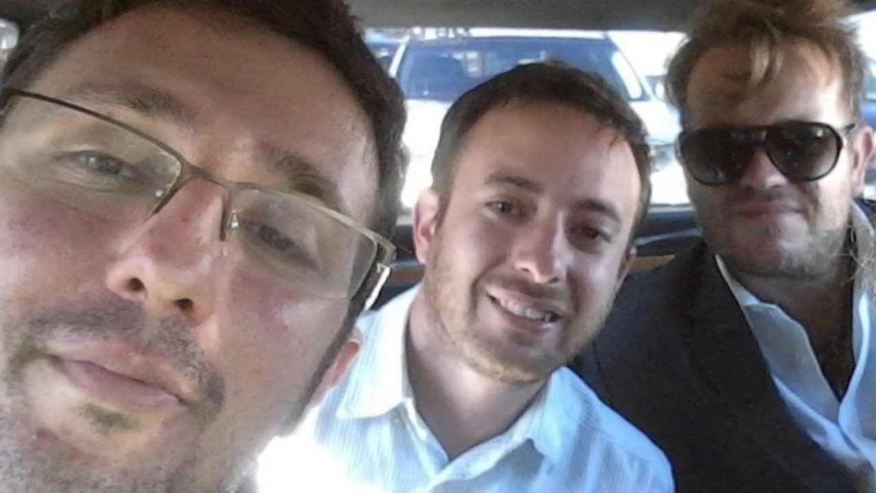 Foto de archivo del femicida Pablo Laurta (izq) con los asesores de Javier Milei, Agustín laje (cen) y Nicolás Márquez.
