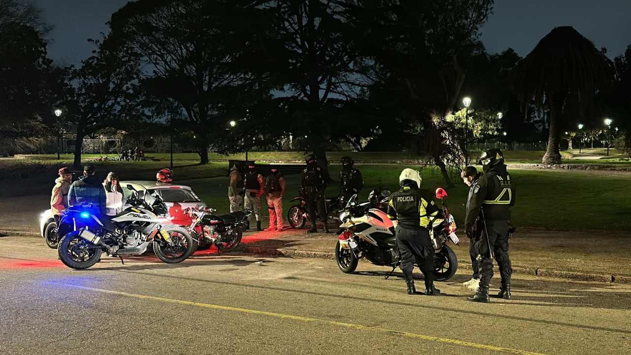 Operativos conjuntos contra motociclistas temerarios en Montevideo