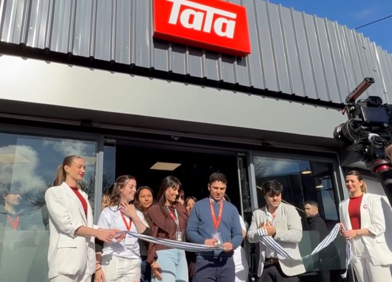 tata mercado modelo