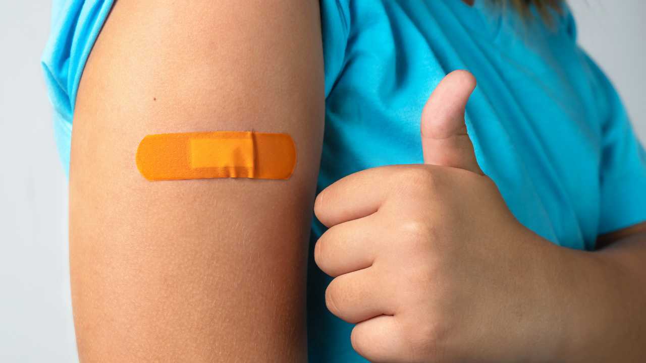 Los padres y madres deberán autorizar cada dosis en formulario escolar