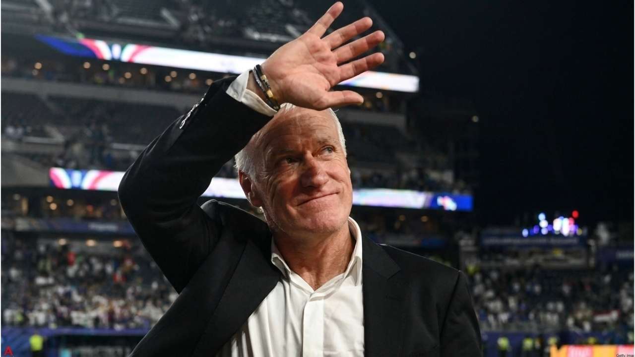 Didier Deschamps se despide de la Copa Mundial con una polémica sobre el arbitraje