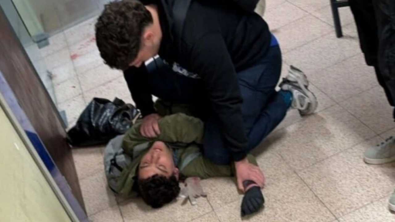 Federico Lamaita fue reducido por estudiantes luego de agredir a una joven a la que acosaba