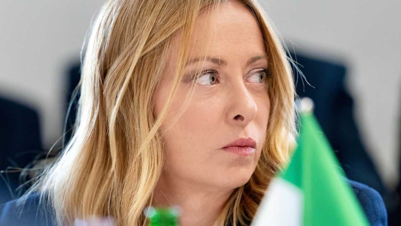 giorgia meloni protestas italia