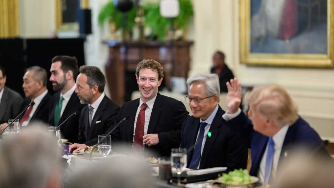 Decenas de multimillonarios tecnócratas cenaron con Donald Trump en la Casa Blanca. Foto: Casa Blanca
