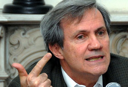 Rector udelar Rodrigo Arocena universidad.edu.uy