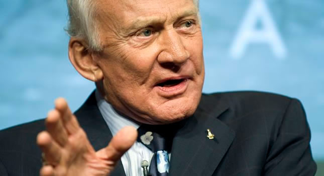 Buzz Aldrin, segundo astronauta en pisar la Luna