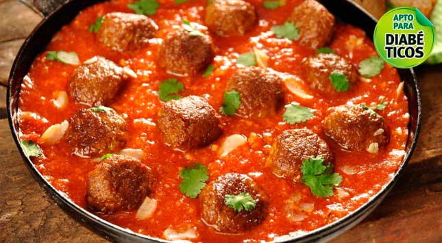 Albóndigas de carne con verduras