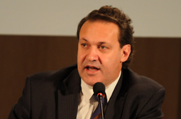 Generoso Roca Gerónimo Roca: “Transferencias monetarias son útiles pero no son la ...
