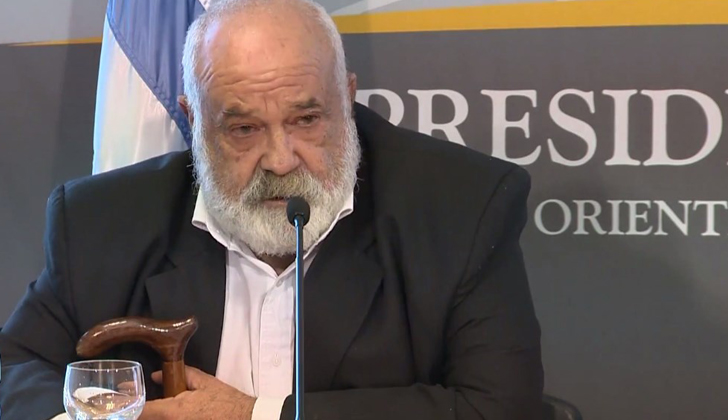 Eleuterio Fernández Huidobro, Ministro de defensa. 