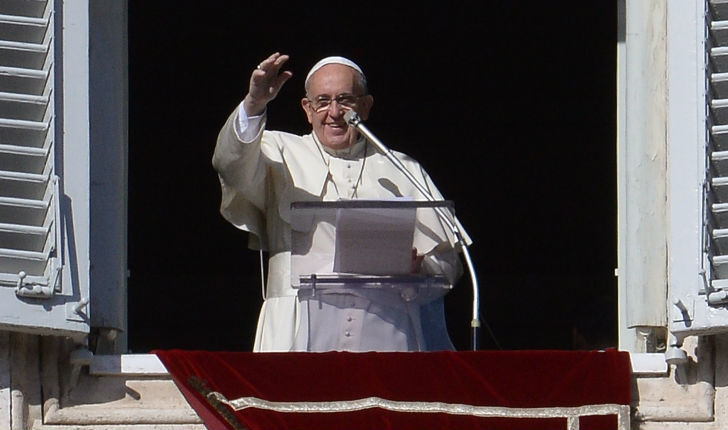 El Papa autoriza a todos los sacerdotes absolver el pecado del