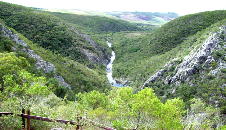 Quebrada_de_los_Cuervos_2