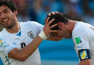 Suárez y Godín candidatos a integrar el equipo ideal de la UEFA. Foto: AFP