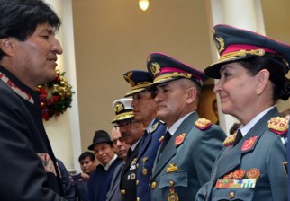 Una mujer integra nuevo Alto Mando Militar de las Fuerzas Armadas de Bolivia. Foto: EFE