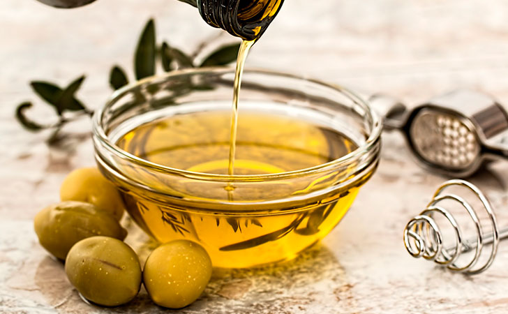 Propiedades y beneficios del aceite de oliva con limón. Foto: Pixabay