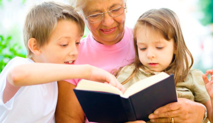 Beneficios de leer en voz alta a los niños. Foto: Shutterstock