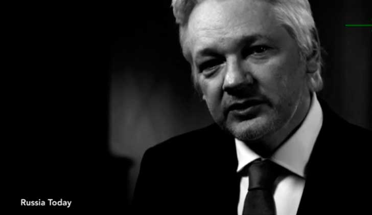 Assange negó que Rusia sea la fuente de los correos de la campaña de Hillary. Foto: RT
