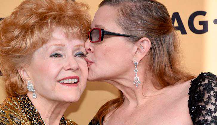 La actriz Debbie Reynolds murió a los 84 años, un día después de la muerte de su hija, Carrie Fisher.