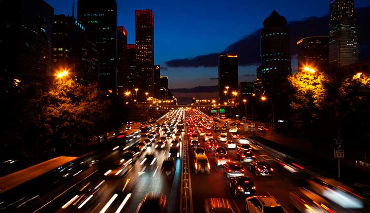 La contaminación del tráfico aumenta el riesgo de padecer demencia. Foto: Pixabay