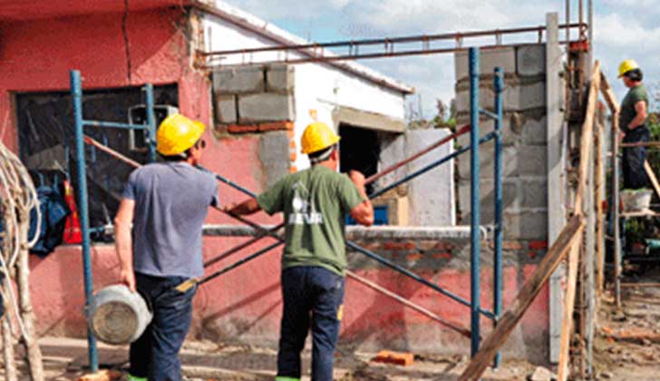 Vivienda anunció que para abril estarán entregadas todas las viviendas previstas para los afectados de Dolores. Foto: Presidencia