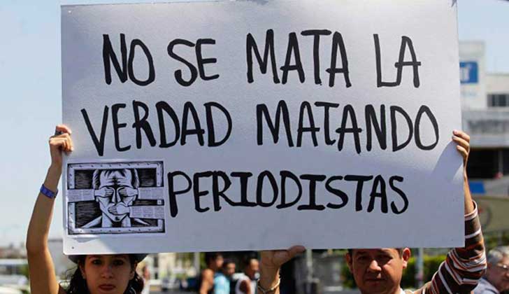 Cuestionan y exigen protección a Peña Nieto por impunidad en asesinatos de periodistas.