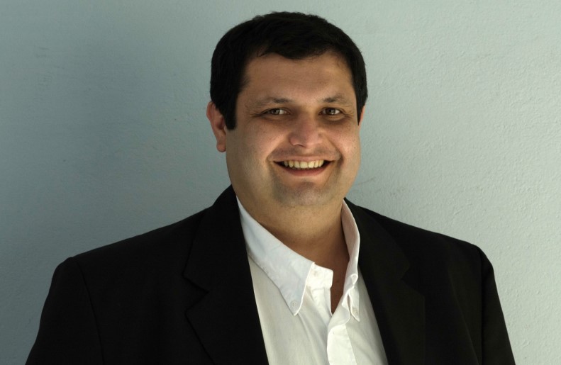 Foto que figura en la página web del Partido Nacional, aunque no su ficha personal no contiene una biografía. 