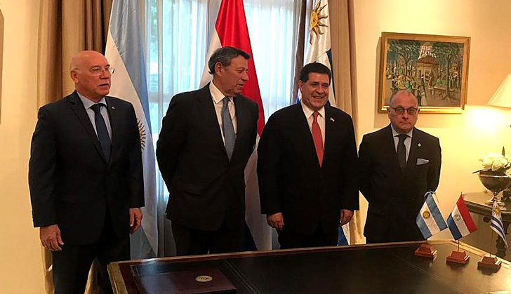 Reunión-Altas-Autoridades-por--Mundial-FIFA-2030-en-Paraguay-01-(1)