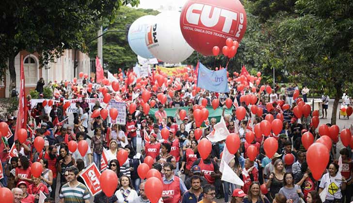 Brasileños salen a las calles en protesta contra reforma laboral de Temer . Foto: Midia Ninja
