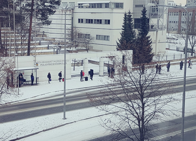 Parada de autobús en Finlandia 5