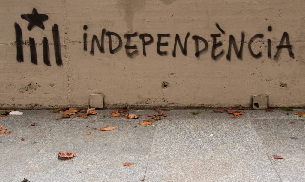 Un grafiti que pide independencia de Cataluña, en una pared de Barcelona. Foto: Don McCullough