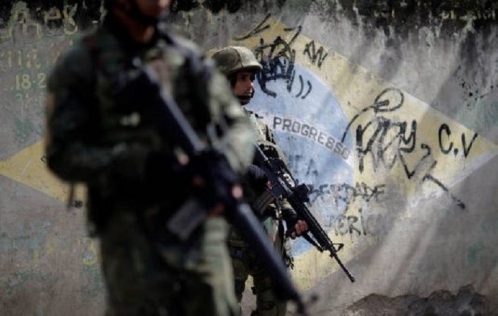 Brasil: Senado da luz verde a la intervención militar de Río de Janeiro