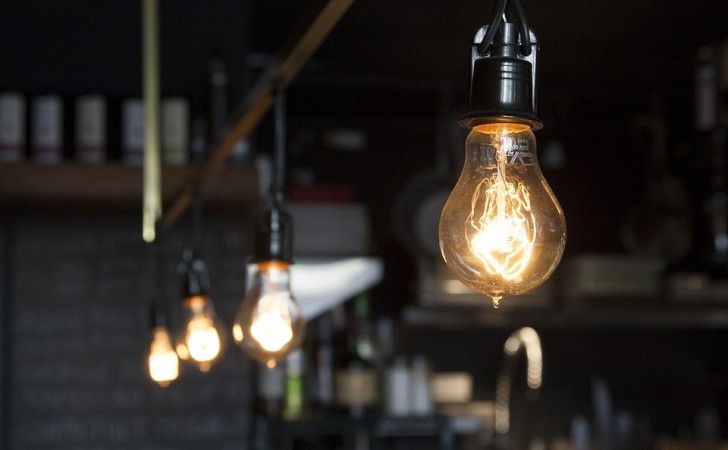 Lámpara incandescente de baja eficiencia y alto consumo. Foto: Pixabay