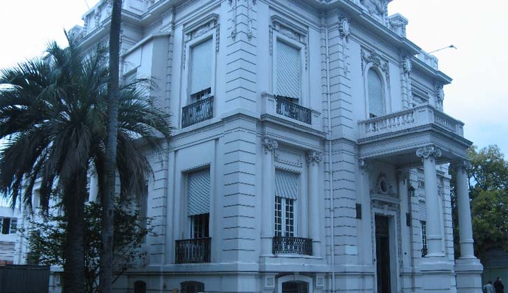 Ex sede del Servicio de Información y Defensa (SID).