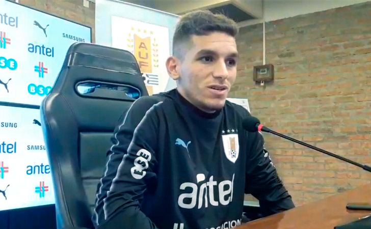 Lucas Torreira en conferencia de prensa / Foto: AUF
