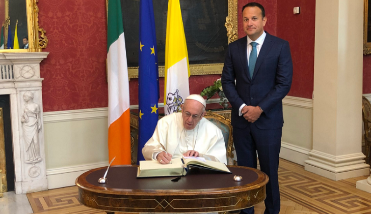 El primer ministro irlandés pide al Papa que pase “de la palabra a la acción” ante los abusos