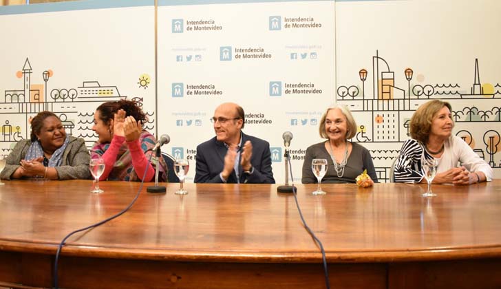 De izquierda a derecha: Beatriz Ramírez, Patricia González Vignoly, Daniel Martínez, Fanny Samuniski , e IsabelVillar. Foto: LARED21.