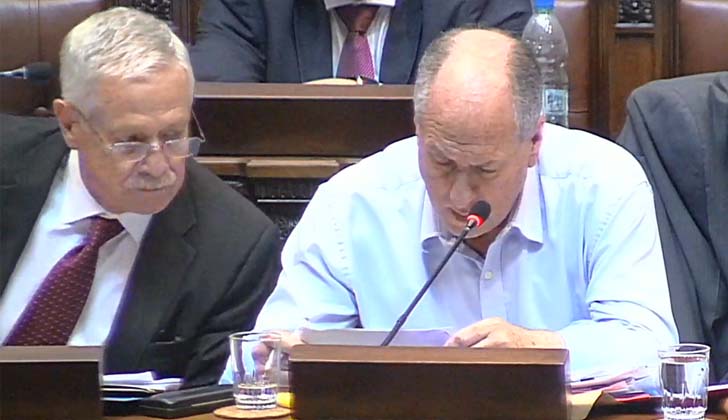 Ministros Jorge Basso (Salud) y Ernesto Murro (Trabajo) en interpelación. 