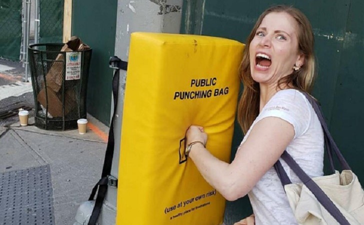 Colocan sacos de box para combatir el estrés en las calles de Nueva York 