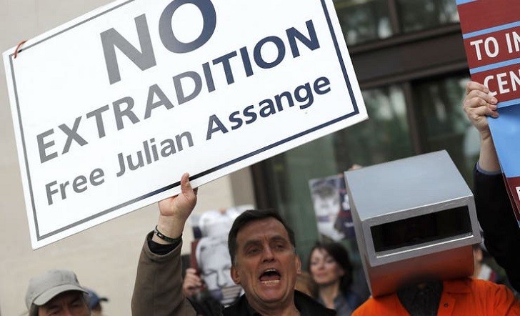Reino Unido autoriza extradición de Julian Assange a Estados Unidos