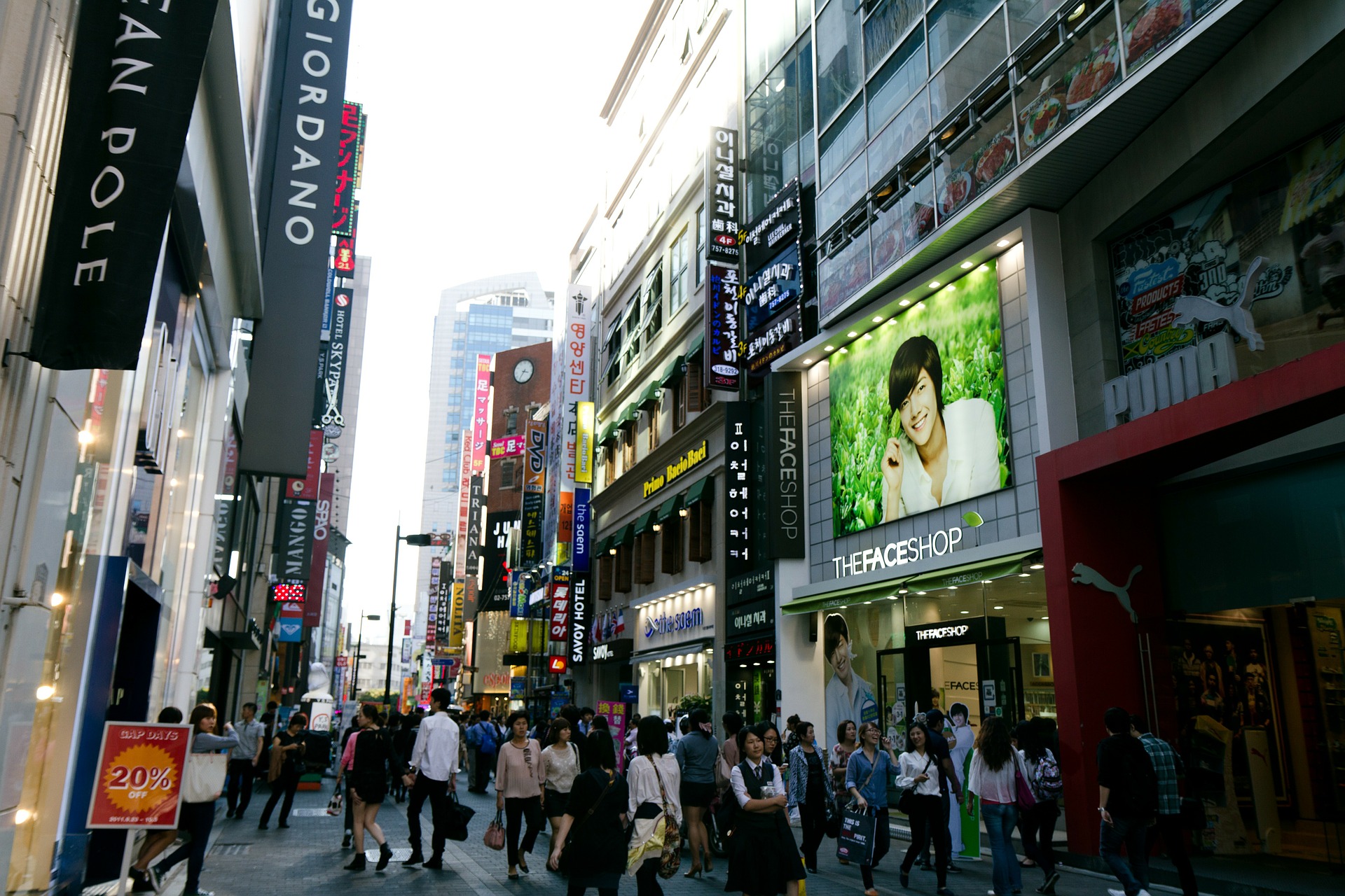 Calle en el centro de Seúl, Corea del Sur. Foto: Pixabay