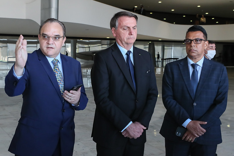 Bolsonaro se reunió el viernes con el pastor Silas Malafaia, Presidente del Consejo Interdenominacional de Ministros Evangélicos de Brasil (CIMEB), y un grupo de líderes religiosos de todo el país. Foto: Palacio de Planalto