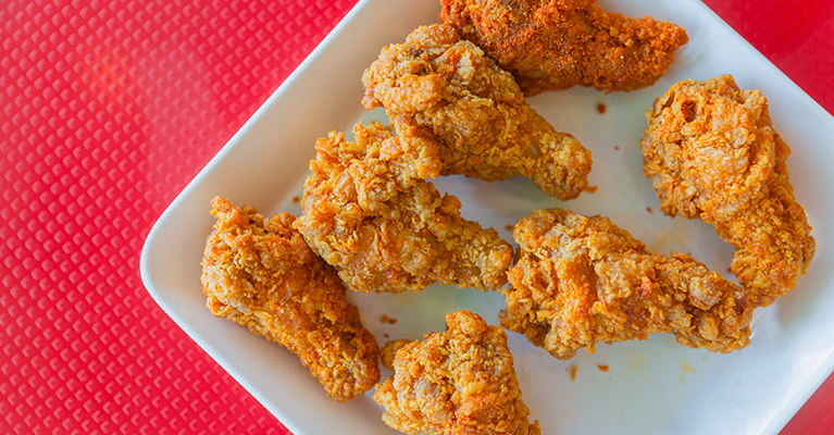 Cadenas de comida rápidas estadounidenses ya están probando el pollo vegano en sus menús. Foto cortesía de ingredientsnetwork.com